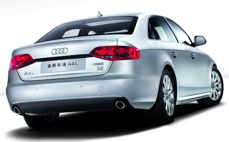 Illustration for article titled Extra-Long Wheelbase Audi A4L Revealed In China